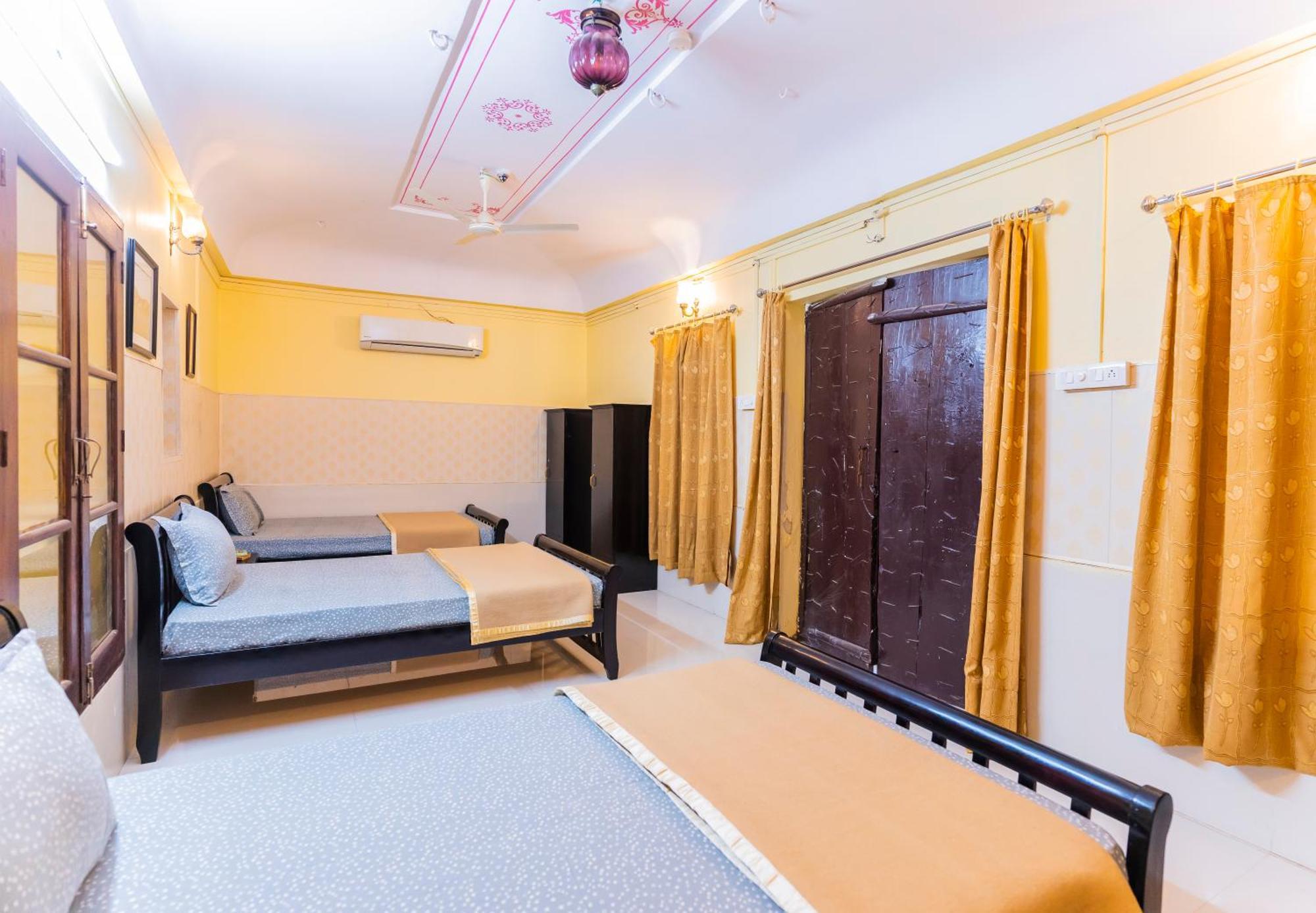 Kalyan Villa Homestay Удайпур Экстерьер фото