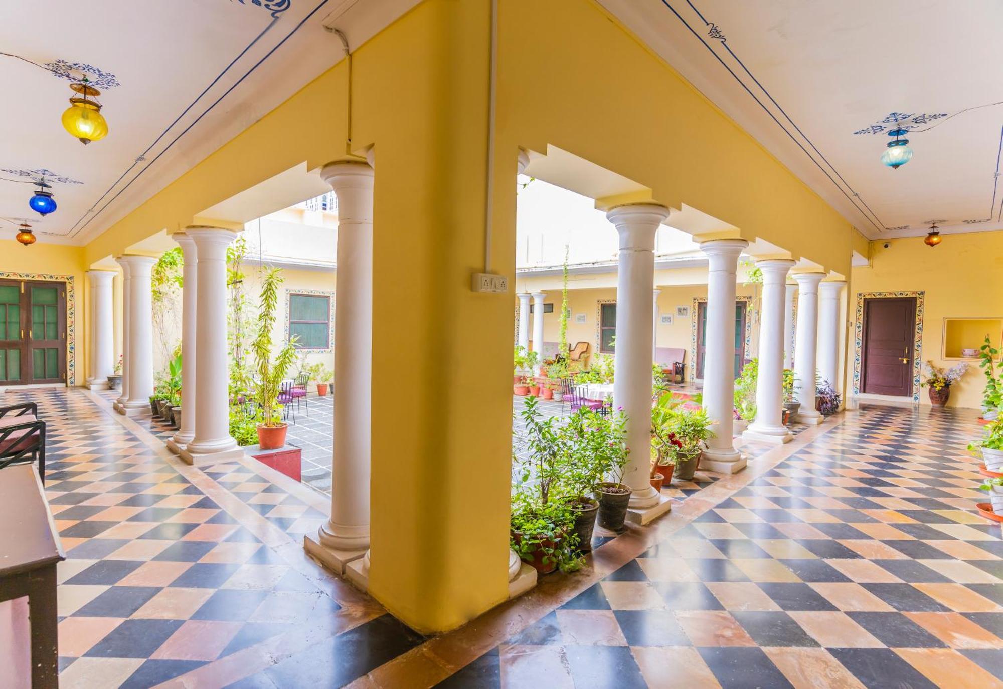 Kalyan Villa Homestay Удайпур Экстерьер фото